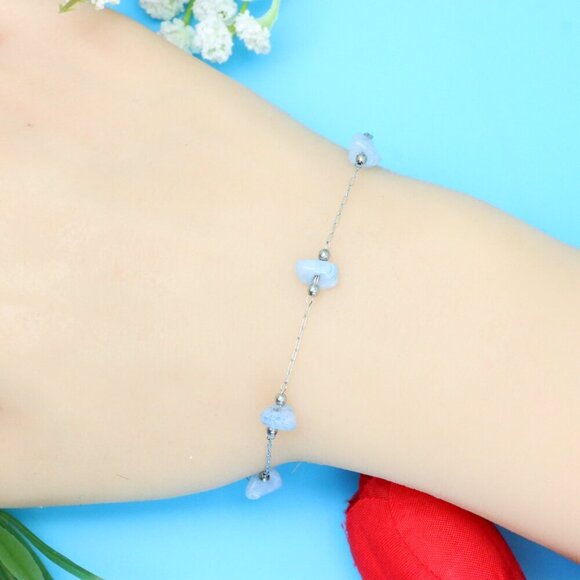 Chic & Stylish Bracelet – A Thoughtful Gift for Women and Girls, DYC1857 - Picture 2 of 9